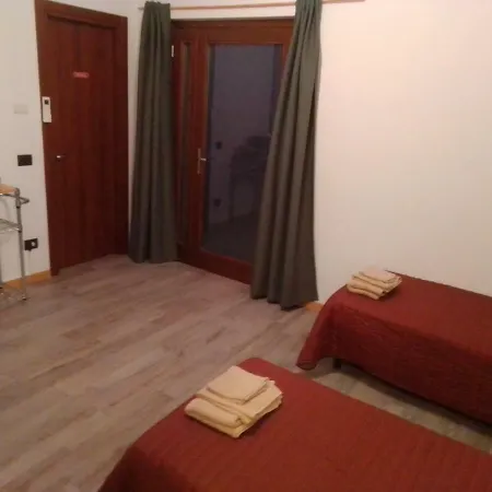 Gæstehus Al Terminal Somma Lombardo